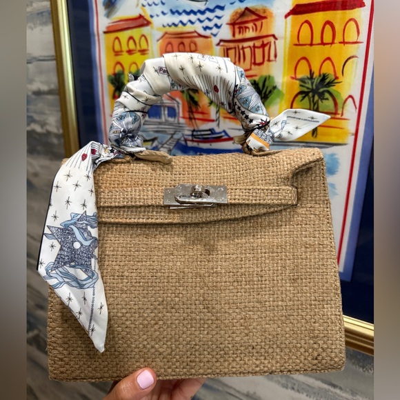 Woven Hand Bag - Picture 1 of 3